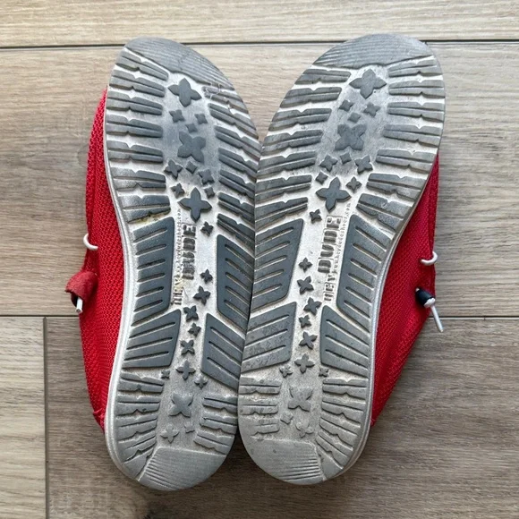 Hey Dude Men’s Wally Sox  in Bright Red (Flame) - Picture 4 of 7